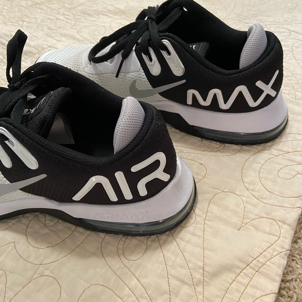 Nike Air Max Alpha Black and White Sneakers. Mens size. Used Great shape.No box